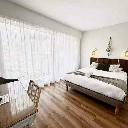 Hotel Astoria- Etienne-centre Des Congrès- Saint-Etienne (Loire)