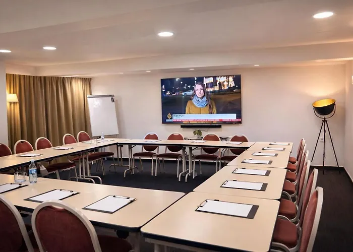 Astoria- Etienne-centre Des Congres- Ξενοδοχείο 4*