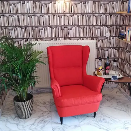 Astoria Hotel 3*